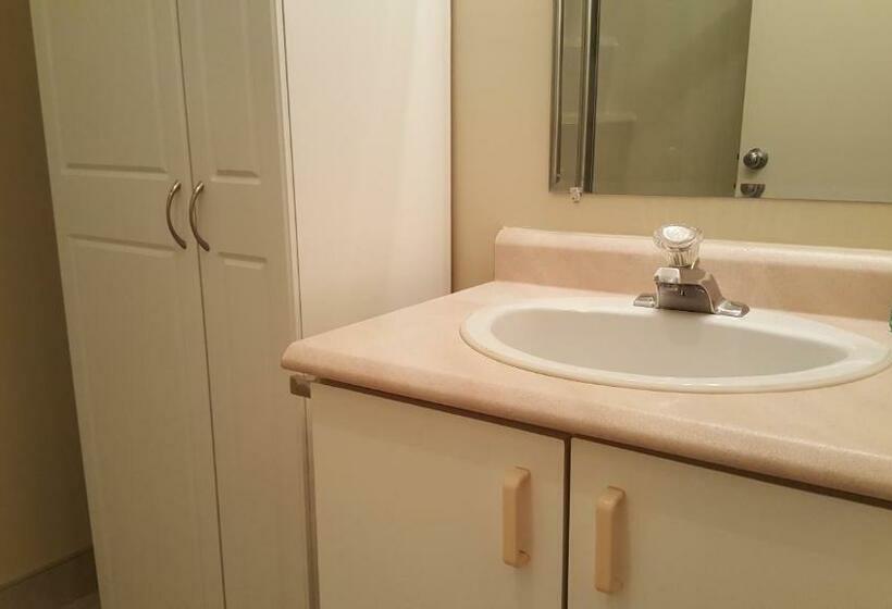 إستوديو قياسى, Duvernay Studios And Suites