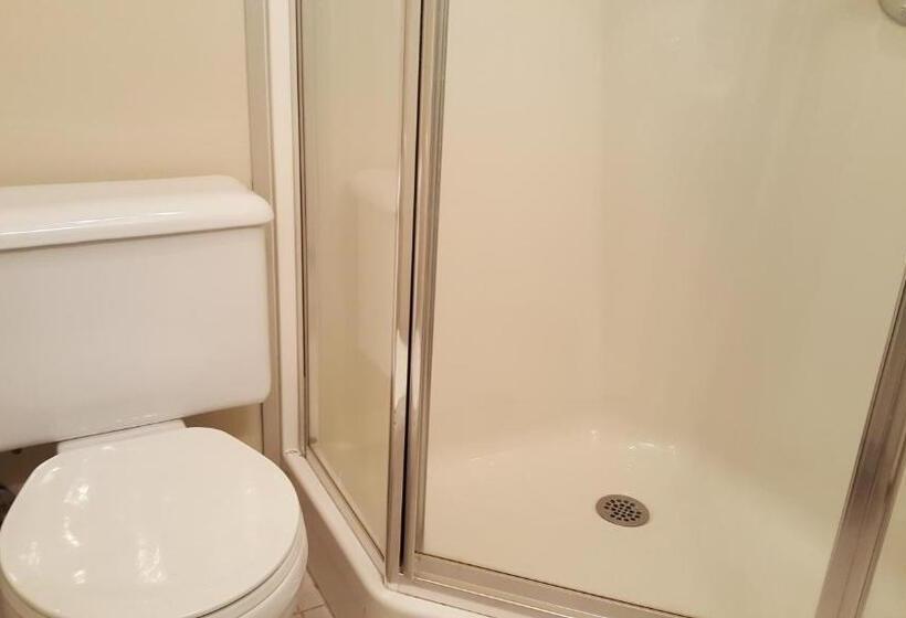 סוויטה, Duvernay Studios And Suites