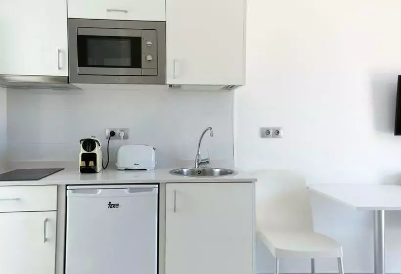 خانه یا کلبه ی ییلاقی با نمای استخر, Fbc Fortuny Resort - Adults Only