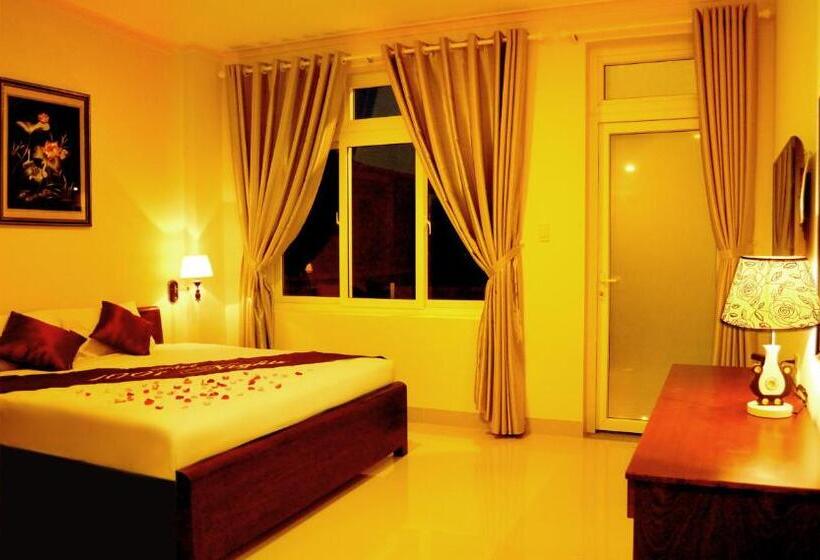 اتاق استاندارد, 1001 Nights