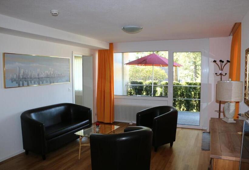 جناح, & Bildungszentrum Matt