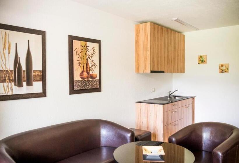 جناح, & Bildungszentrum Matt