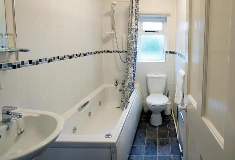 スーペリアールーム, Devonshire Arms Inn