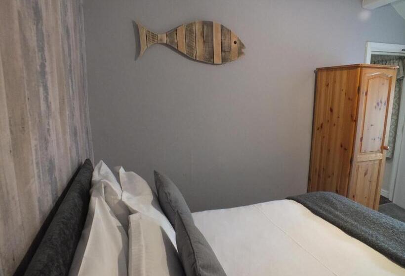 コンフォートルーム, Devonshire Arms Inn