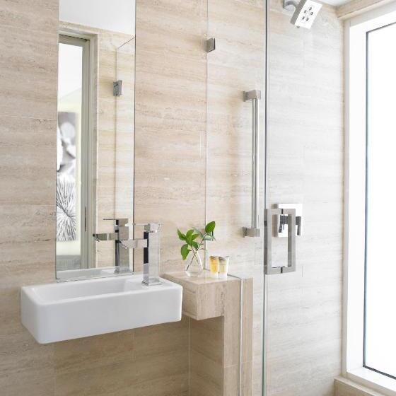 Deluxe Suite King-Size Franciággyal, Grand Beach Hotel Surfside West