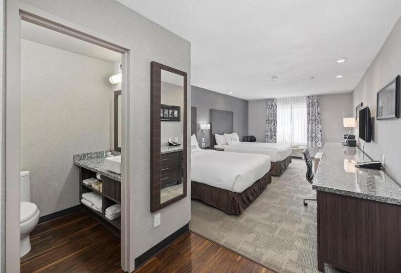 スタンダードルーム, Home Inn & Suites Saskatoon South