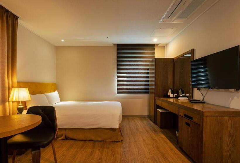 غرفة قياسية, Haema