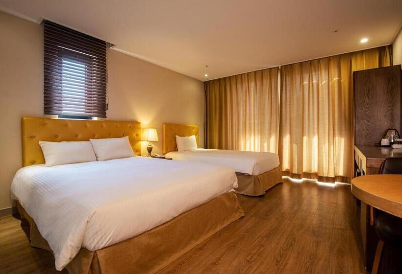 غرفة ديلوكس, Haema