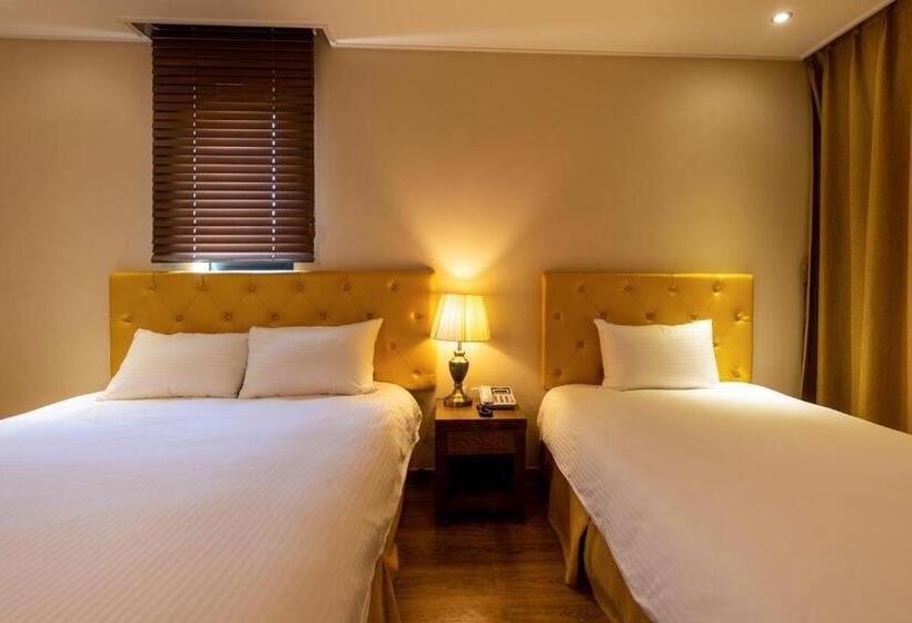 غرفة ديلوكس, Haema