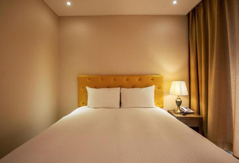 جناح مزود بتراس, Haema