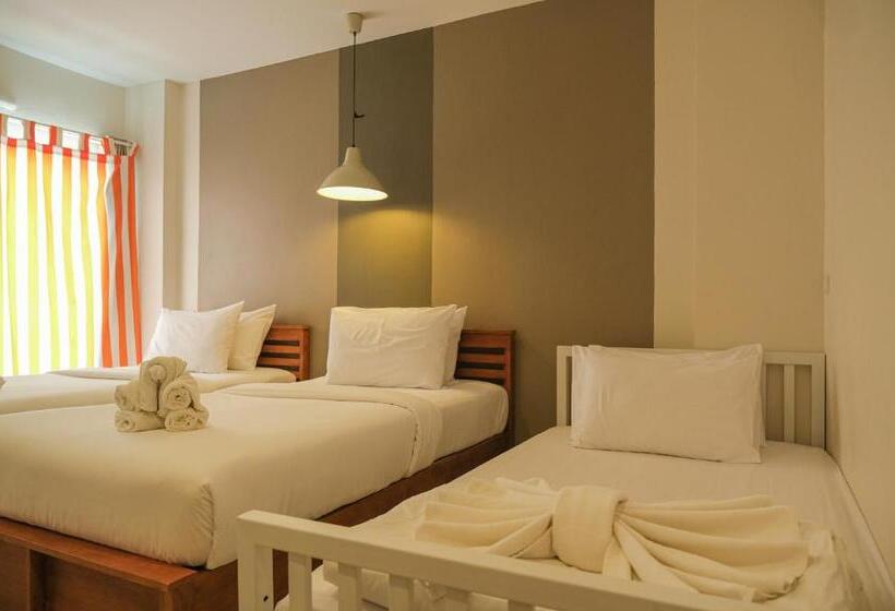 스탠다드 트리플 발코니 룸, Krabi Pitta House