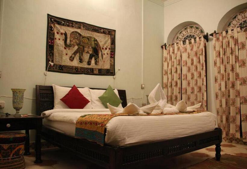 豪华房间, Malji Ka Kamra