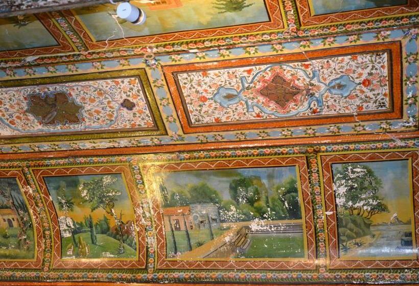 带大床的套房, Malji Ka Kamra