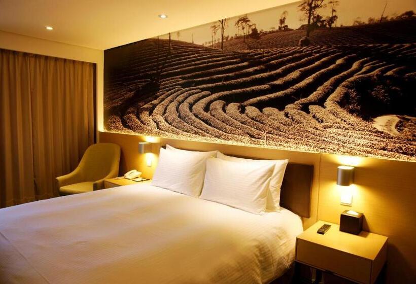 اتاق راحتی, Tao Garden