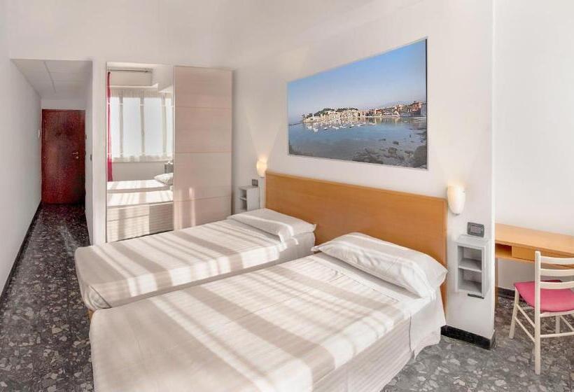 Quarto Estandar Individual, Casa Pozzi