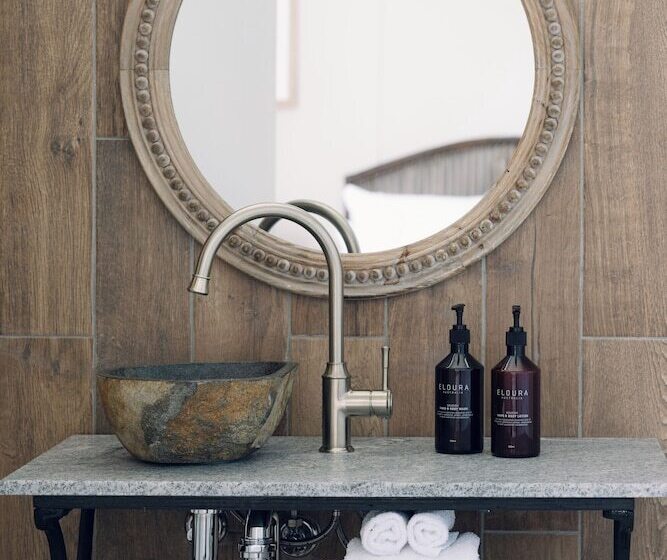 בקתה, Links House