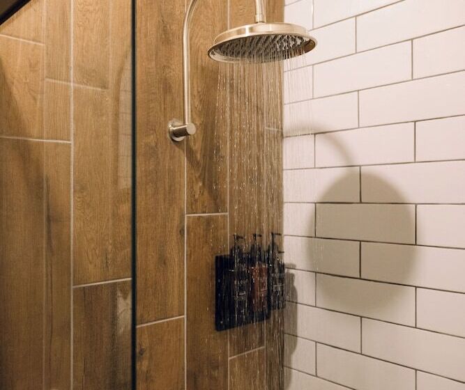 חדר סטנדרט, Links House