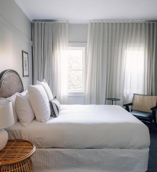 חדר סטנדרט, Links House