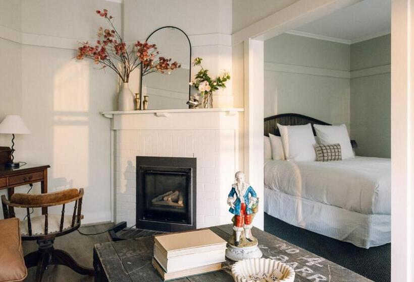 סוויטה, Links House