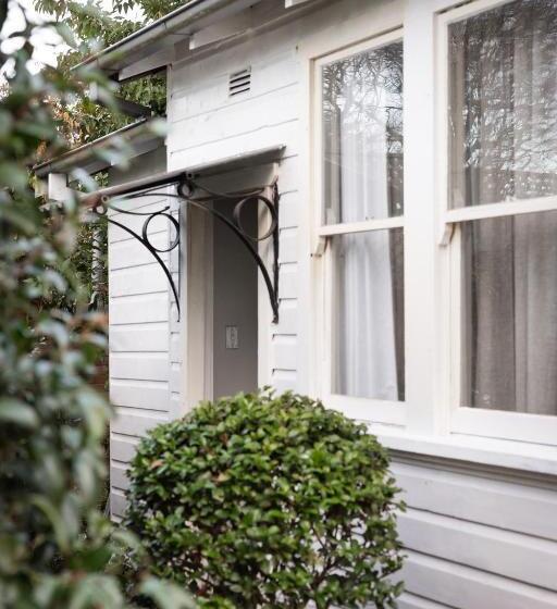 בקתה, Links House