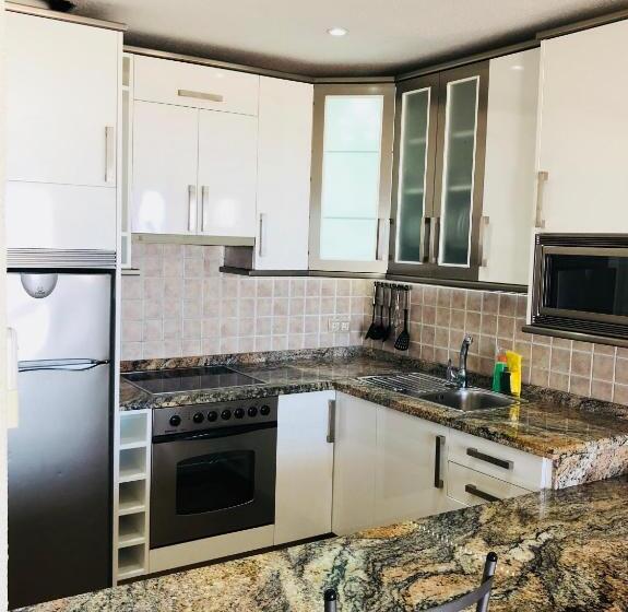 דירת 2 חדרים נוף לים, Regency Torviscas Apartments And Suites