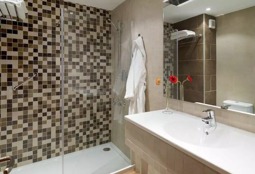 テラス付き１ベッドルームアパートメント, Regency Torviscas Apartments and Suites