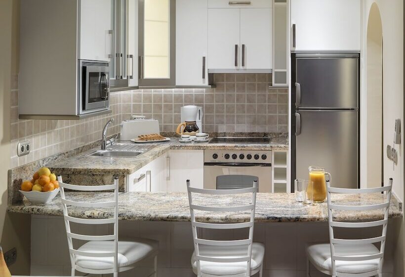 דירת שני חדרים, Regency Torviscas Apartments And Suites