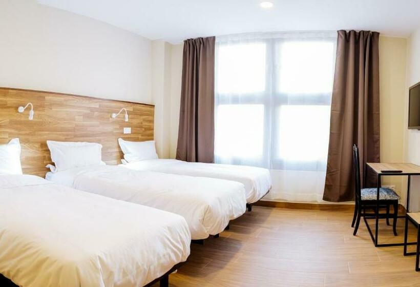 标准三人间, Apartahotel Golden Alcalá