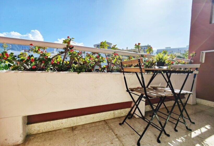 غرفة سوبيريور, Don Cándido