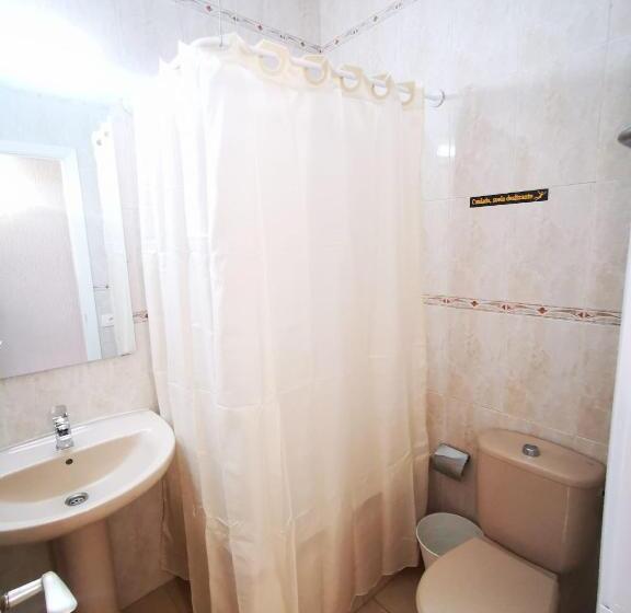 غرفة قياسية فردية, Don Cándido