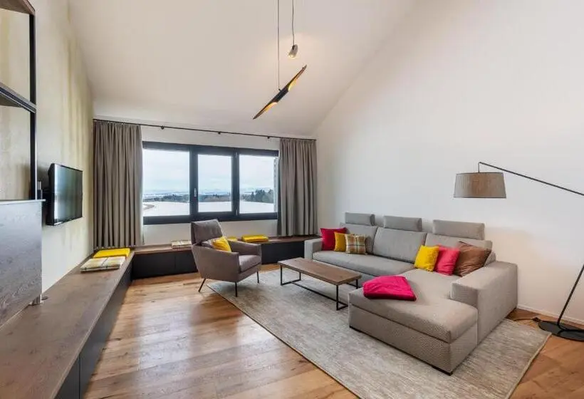 Superior-perhehuone, Macardo Premium B&b