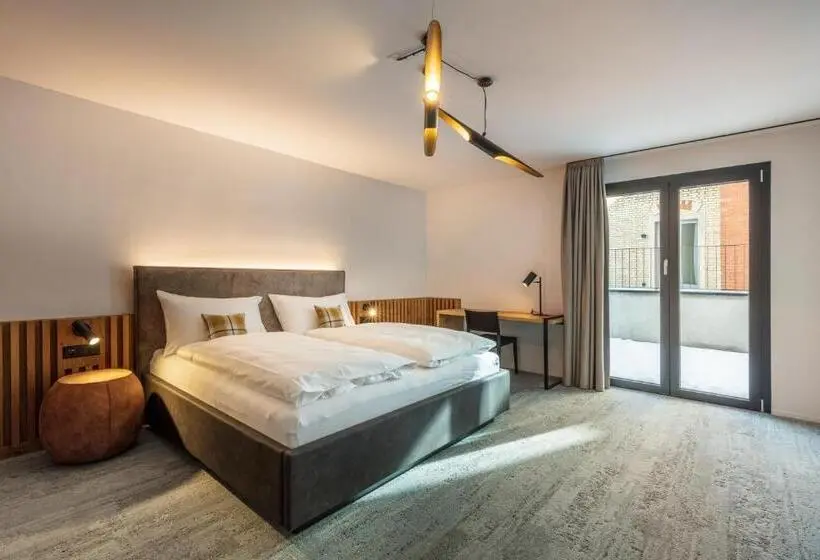 Superior-perhehuone, Macardo Premium B&b