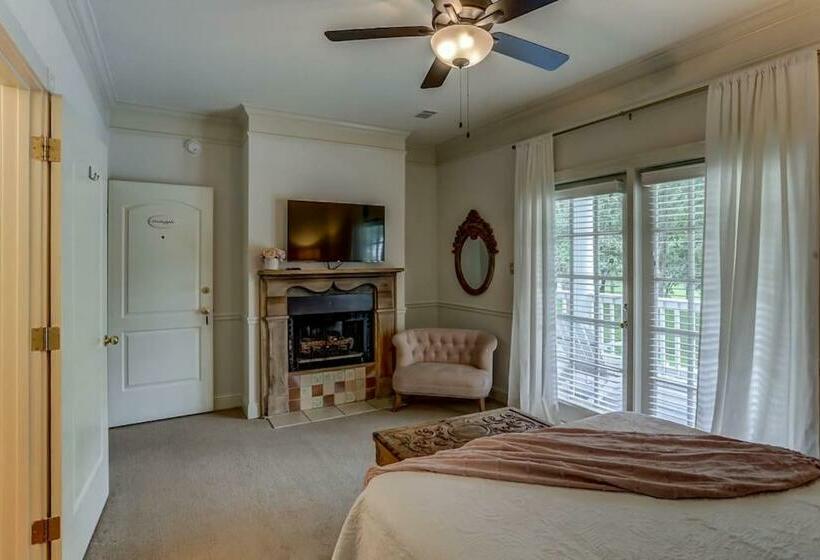 סוויטה, Bonne Terre Inn