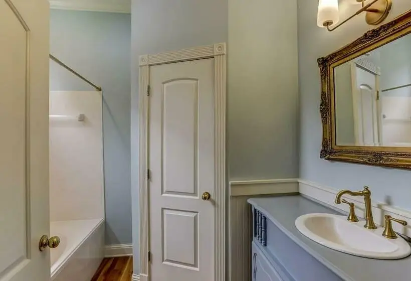 سوییت, Bonne Terre Inn