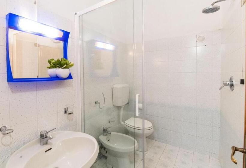 经济型三人房间, Casa Fubis