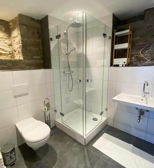 Семейный Номер, Hallgarter Zange