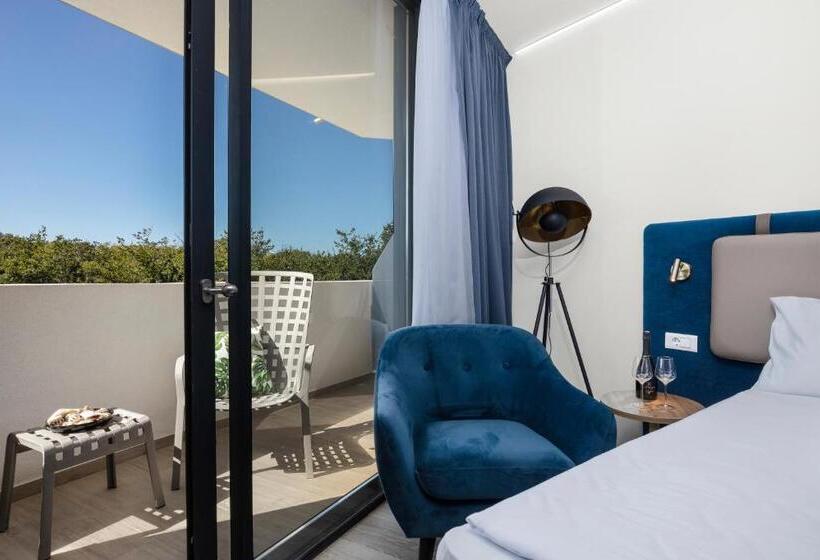 バルコニー付きスタンダードルーム, Resort Del Mar Emotion