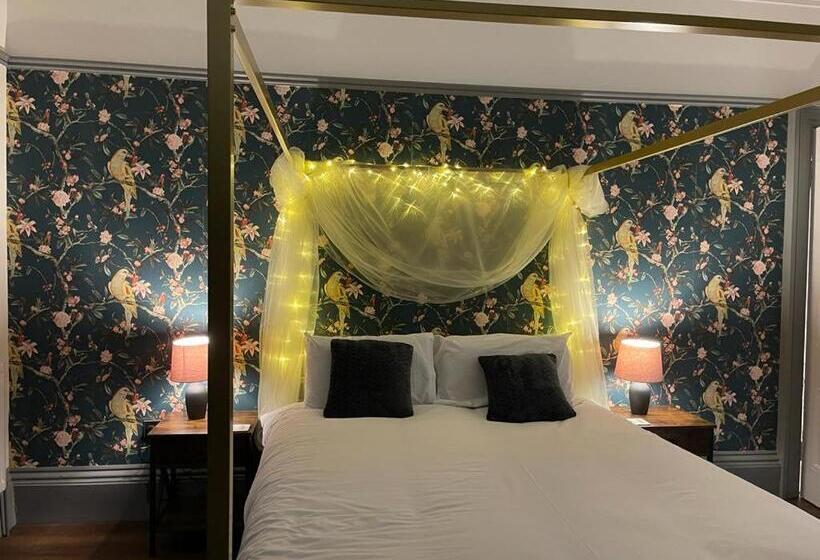 스탠다드 룸, Lilyrose