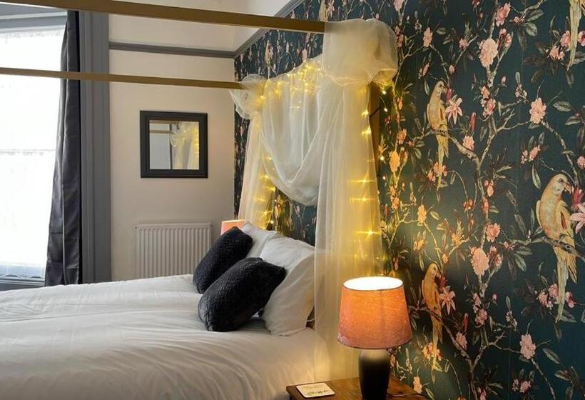 스탠다드 룸, Lilyrose