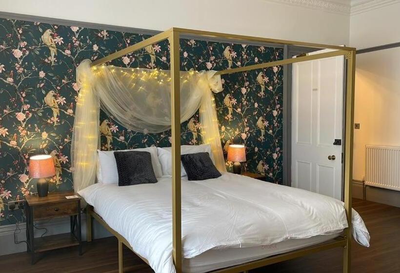 스탠다드 룸, Lilyrose