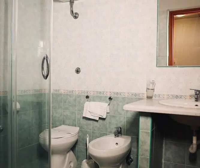 Standard-huone, Futuro