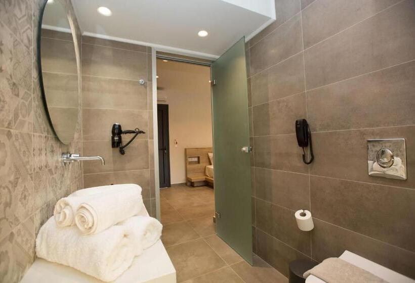 Люкс с Бассейном, Delight Luxury Rooms
