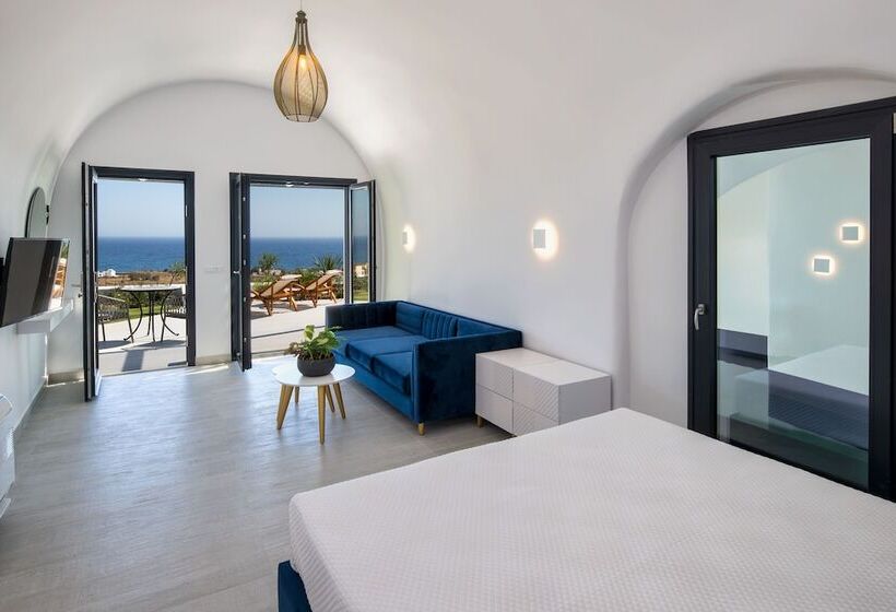 Люкс Сеньор, Palm Island Suites