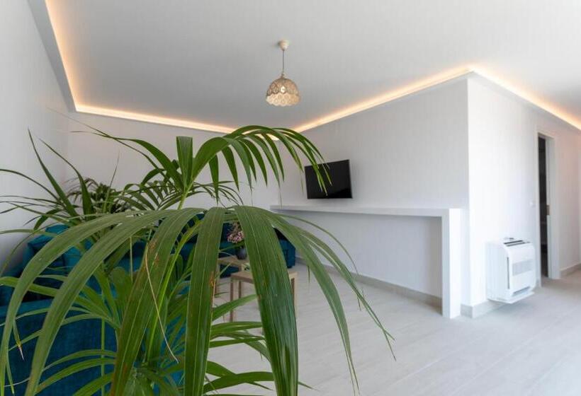 Люкс 2 Спальни, Palm Island Suites