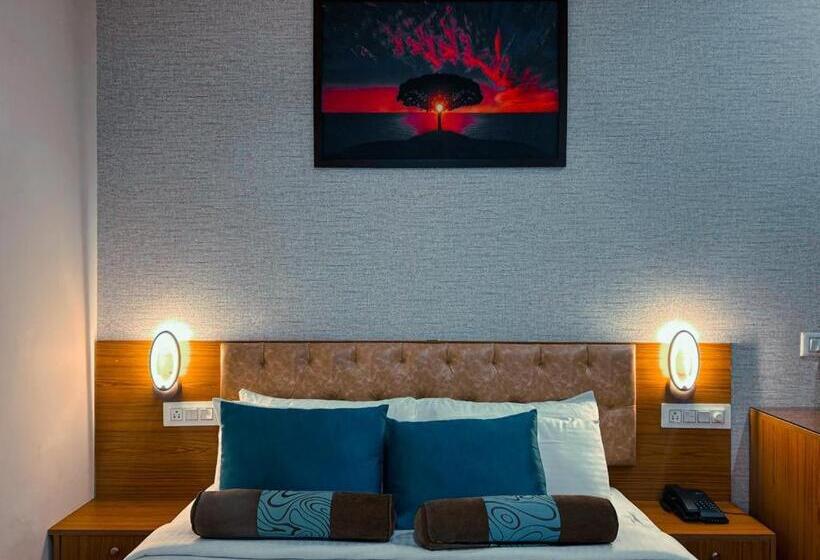 スーペリアールーム, Happy Stays Whitefield