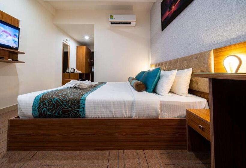 スーペリアールーム, Happy Stays Whitefield