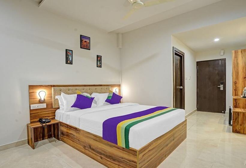 デラックスルーム, Happy Stays Whitefield