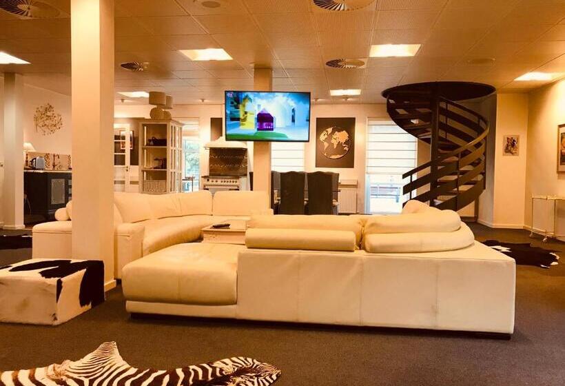 סוויטה עם נוף לנהר, Boutique Hotel Postgården