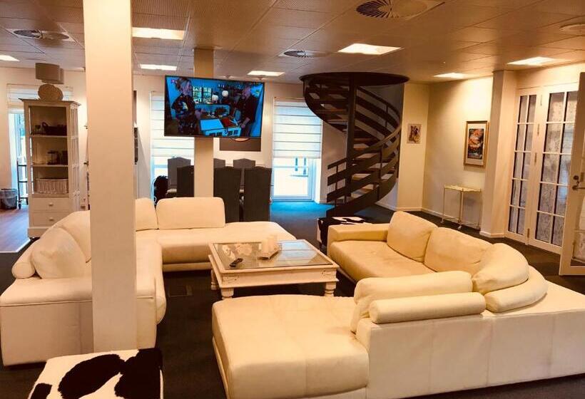 סוויטה עם נוף לנהר, Boutique Hotel Postgården