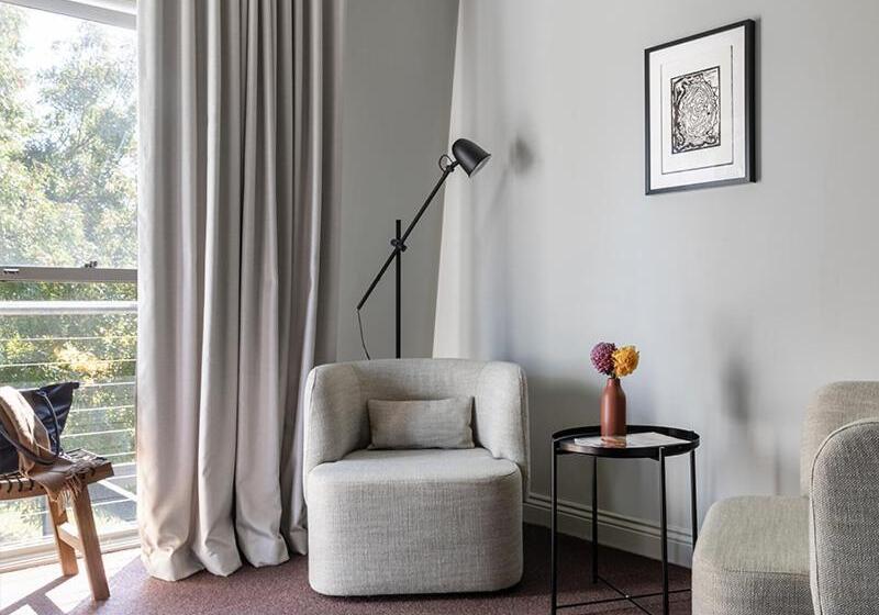 סוויטת סופריור, Cleveland Estate